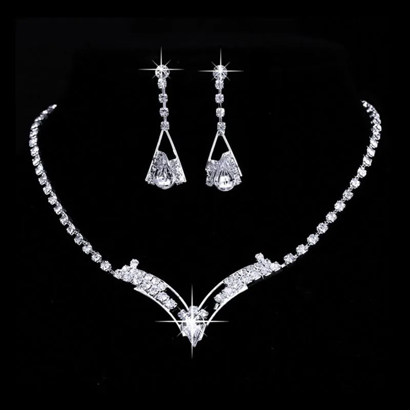 Luxury Silver Plated Alloy Women's Trendy Triangle Pendant Rhinestone Necklace Earrings Set