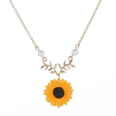 Fashion Sweet Young Lady Style Colored Resin Sunflower Pendant Necklace