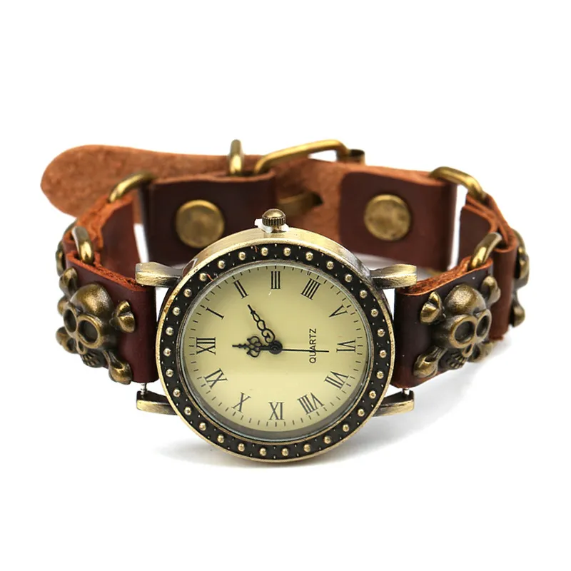 Simple Retro Alloy Skull Man's Bracelet Quartz Watch
