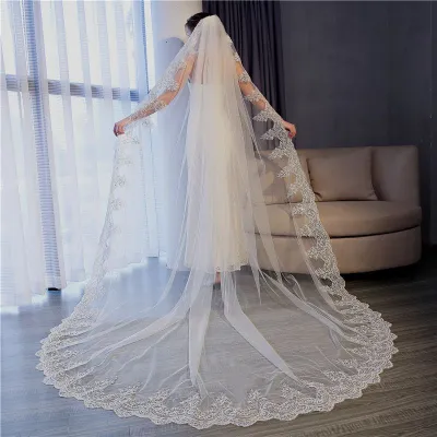 3*3m Women Wedding Sweep LengthTrain Pattern Lace Bridal Veil With Comb