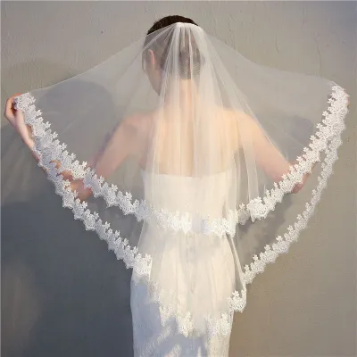 Sweet Flower Hemline Design Young Women Double Layer Wedding Veil With Comb