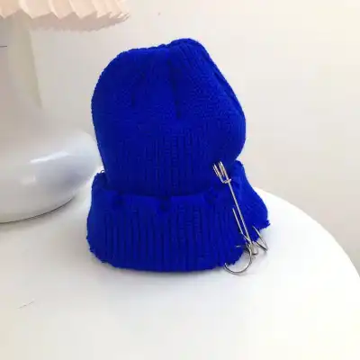 Unique Paper Clip Decoration Solid Color Acrylic Knitted Beanie Hat for Unisex Teenage Youth