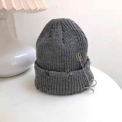 Unique Paper Clip Decoration Solid Color Acrylic Knitted Beanie Hat for Unisex Teenage Youth