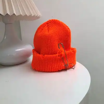 Unique Paper Clip Decoration Solid Color Acrylic Knitted Beanie Hat for Unisex Teenage Youth