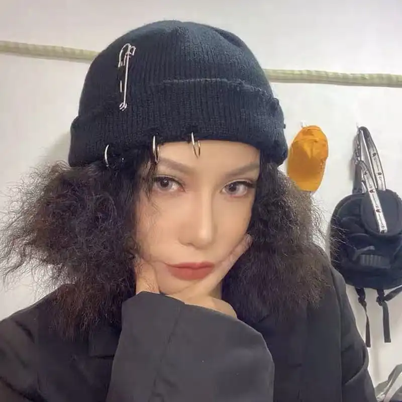 Unique Paper Clip Decoration Solid Color Acrylic Knitted Beanie Hat for Unisex Teenage Youth