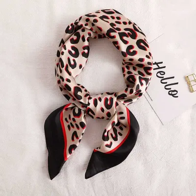 70*70cm Retro Autumn Leopard Pattern Women Silk Square Scarf