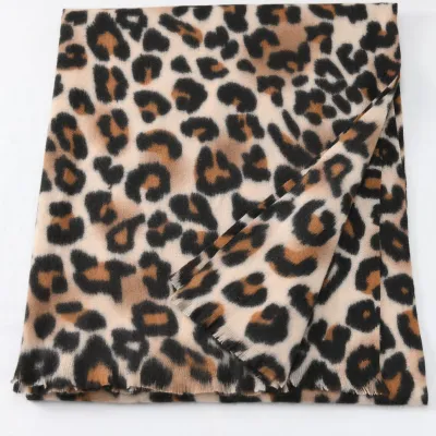 Fashion Leopard Print Thickened Imitation Cashmere Shawl Elegant Lady Style