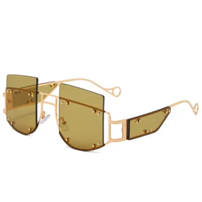 Unique Rivet Decor Frame Women Sunglasses UV400