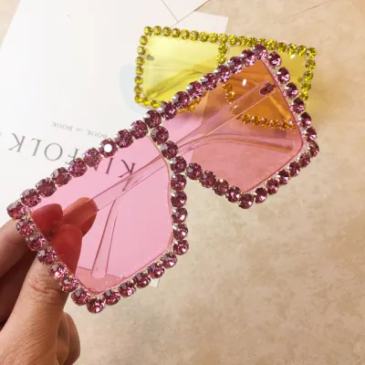 Fashion Street Shooting Big Frame Rhinestone Sunglasses