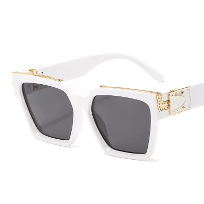 Trendy Rivet Design Square Frame Unisex Sunglasses