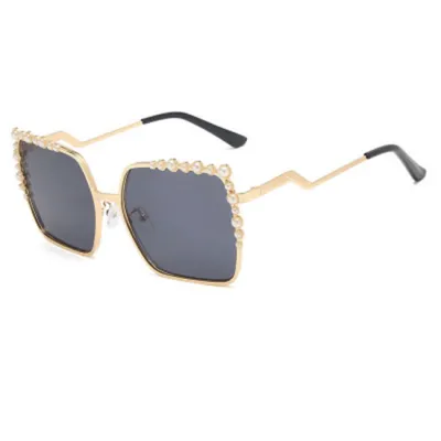 Stylish Pearl Decor Square Frame Sunglasses Women Fashion Metal PC