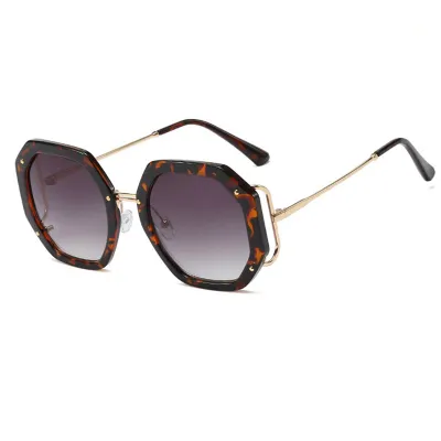 Women Fashion Polygon Frame Sunglasses with PC Lens and Metal