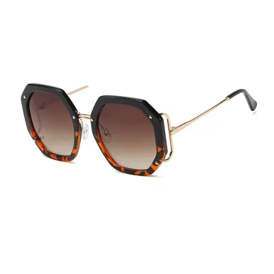 Women Fashion Polygon Frame Sunglasses with PC Lens and Metal