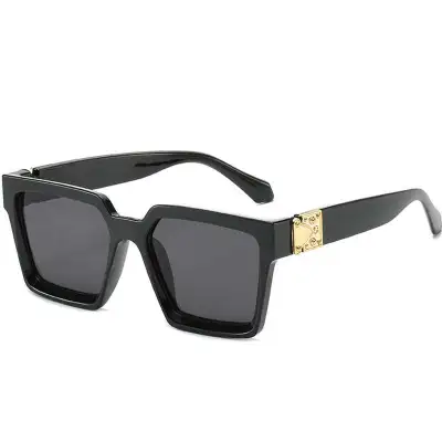 Women Fashion Square Frame Sunglasses