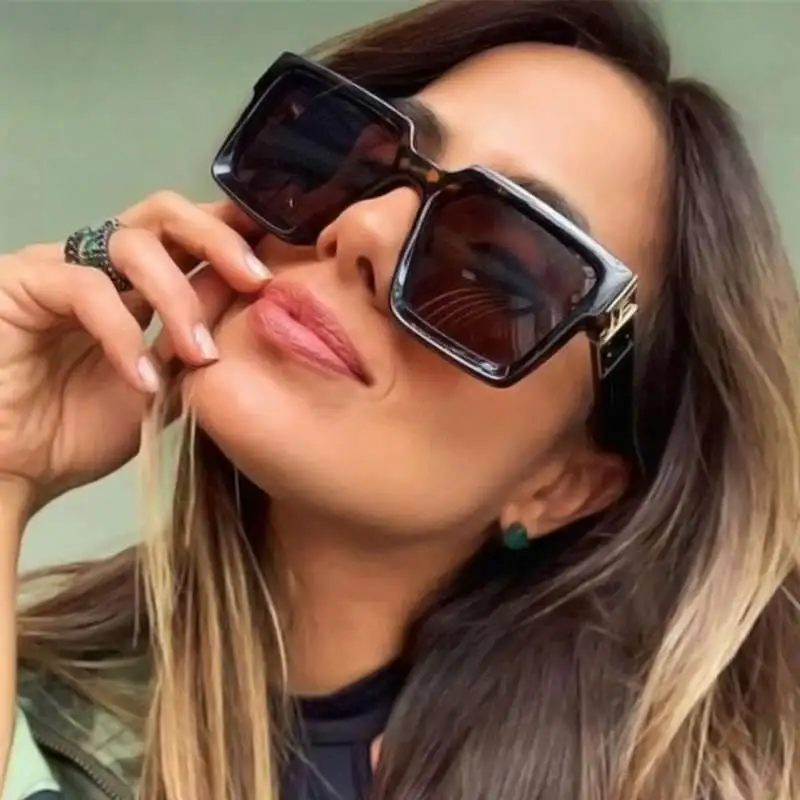 Women Fashion Square Frame Sunglasses