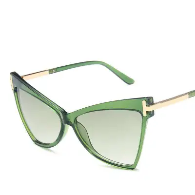 Women Triangle Cat-eye Frame Vintage Sunglasses AC Lens PC Frame