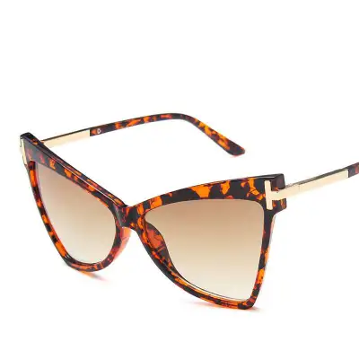 Women Triangle Cat-eye Frame Vintage Sunglasses AC Lens PC Frame