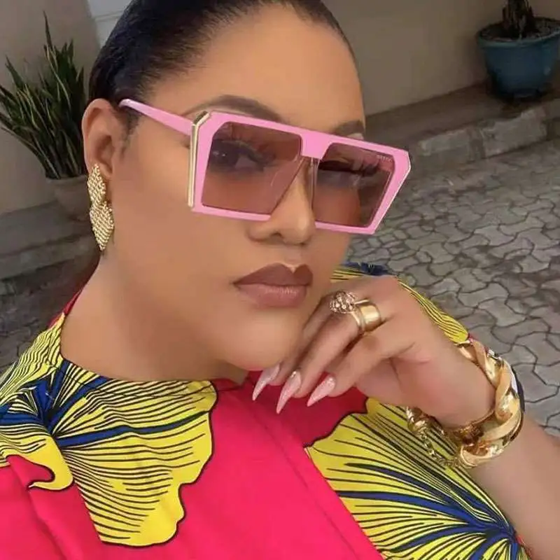 Women Fashion Big Frame Metal Decor Sunglasses Square