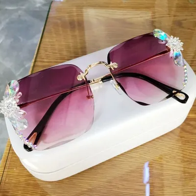 Women Fashion Rhinestone Gradient Square Sunglasses