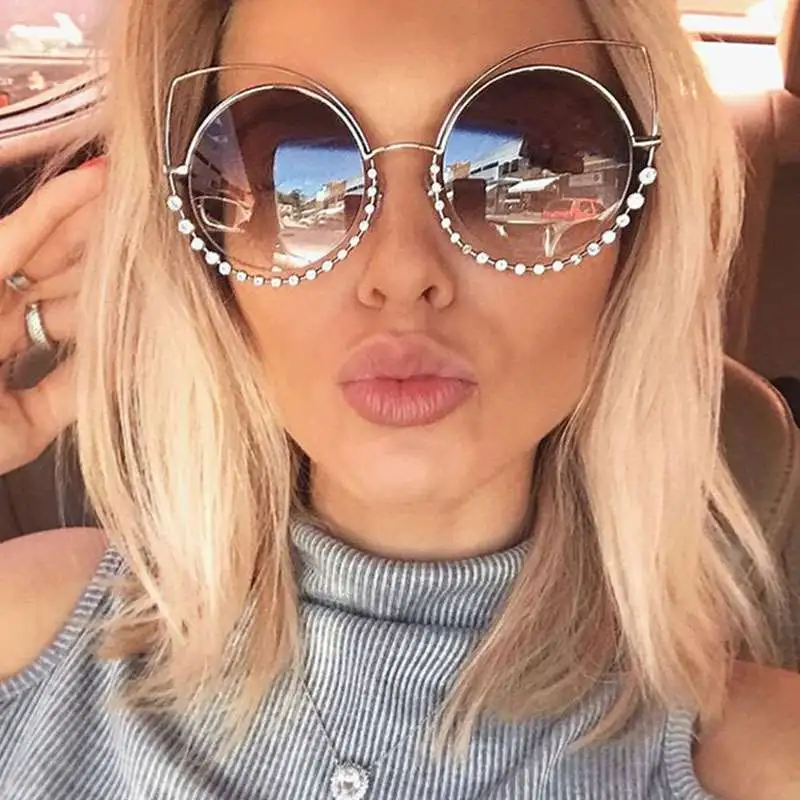 Women Fashion Rhinestone Decor Cat-eye Sunglasses