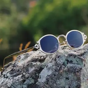 Retro Punk Style Oval Frame Metal Sunglasses