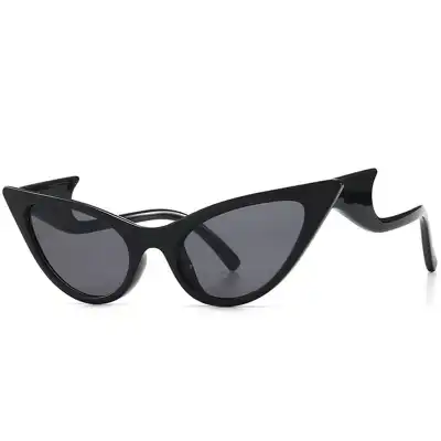 Unique Cat-eye Shape Irregular Sunglasses Retro Punk