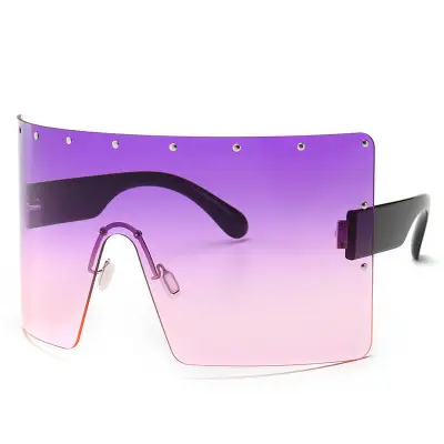 Fashion Square Oversized One-piece Sunglasses with PC Lens