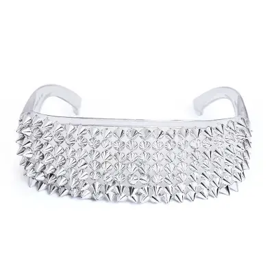 Creative V-shaped Rivet Decorative Elegant Sunglasses