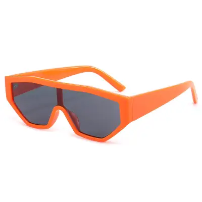 Fashion Square Frame Oversized Sunglasses One-piece Design PC Lens Metal