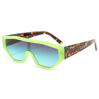 Fashion Square Frame Oversized Sunglasses One-piece Design PC Lens Metal