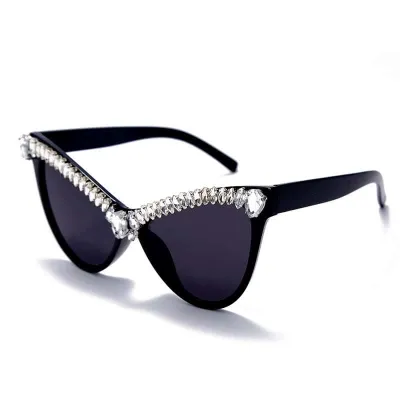 Fashion Cat Eye Rhinestone Decoration Sunglasses
