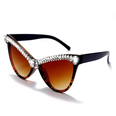 Fashion Cat Eye Rhinestone Decoration Sunglasses