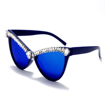 Fashion Cat Eye Rhinestone Decoration Sunglasses