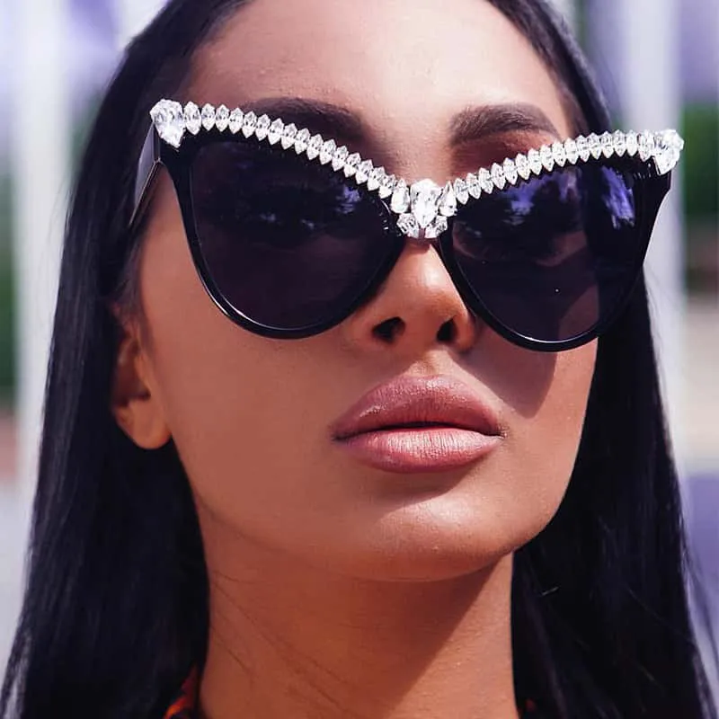 Fashion Cat Eye Rhinestone Decoration Sunglasses
