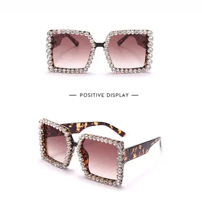 Retro Big Frame Design Rhinestone Decorative Sunglasses