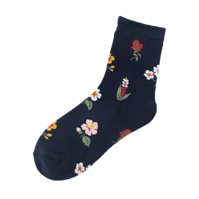 Fashion Flower Pattern Mid-Calf Cotton Socks for Women