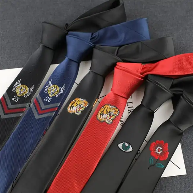 Fashion Rose And Tiger Embroidered Tie