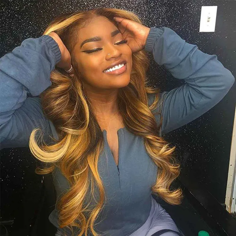 Women Gradient Long Wavy Synthetic Wig with Bangs for Daily Wear