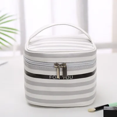 Women Large Capacity Zipper Portable Travel Cosmetic Bag with Pattern