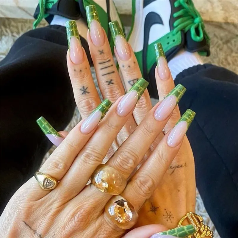 24pcs/box Women Fashion Plaid Pattern False Nails