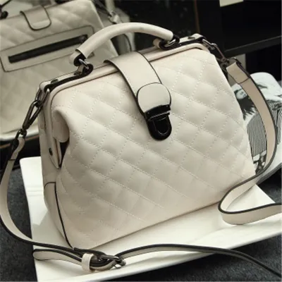 Women Retro Large Capacity Rhombus Stitching Doctor Bag Handbag
