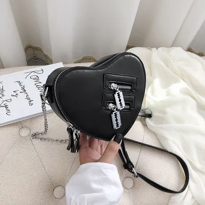 Women Heart Shape Metal Chain Mini Crossbody Bag Fringed Messenger