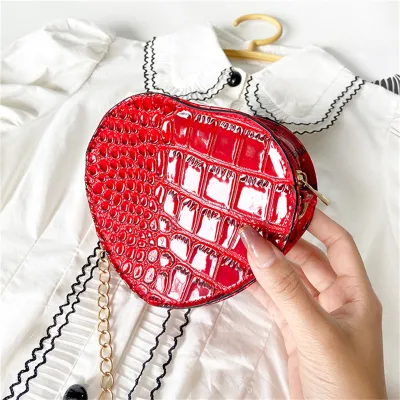 Women Fashion Solid Color Heart Shape Crocodile Pattern Crossbody Bag