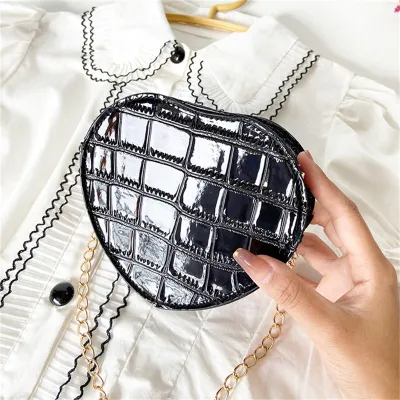 Women Fashion Solid Color Heart Shape Crocodile Pattern Crossbody Bag