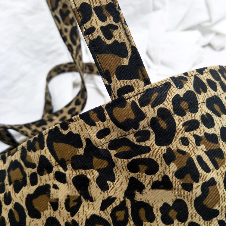 【Paragraph】25SS★ No.05 LEOPARD PATTERN CANVAS BAG Paragraph】25SS☆ No.05 LEOPARD PATTERN CANVAS BAG