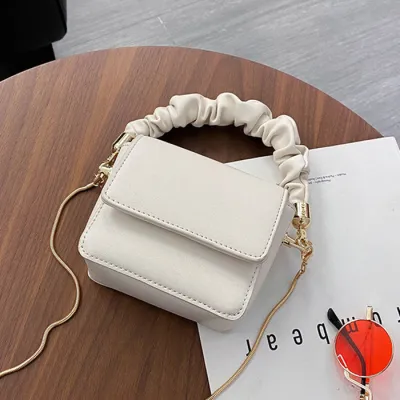 Women's Solid Color Metal Chain Mini Crossbody Shoulder Bag