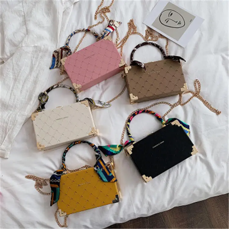 Women Fashion Ribbon Decoration Box Shape Chain Crossbody Bag