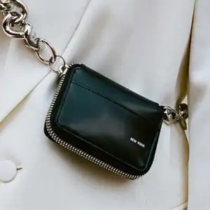 Women Fashion Solid Color Chunky Chain Mini Crossbody Bag