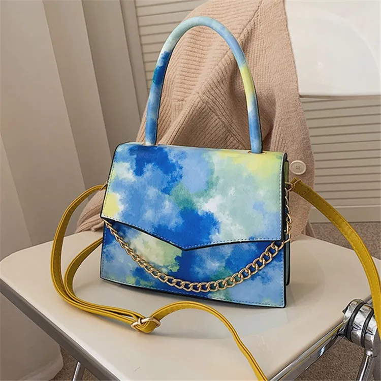 Women Casual Gradient Tie Dye Chain Decoration Square Crossbody Bag