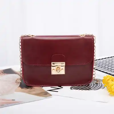 Women Simple Solid Color Metal Lock Clasp Chain Square Crossbody Bag